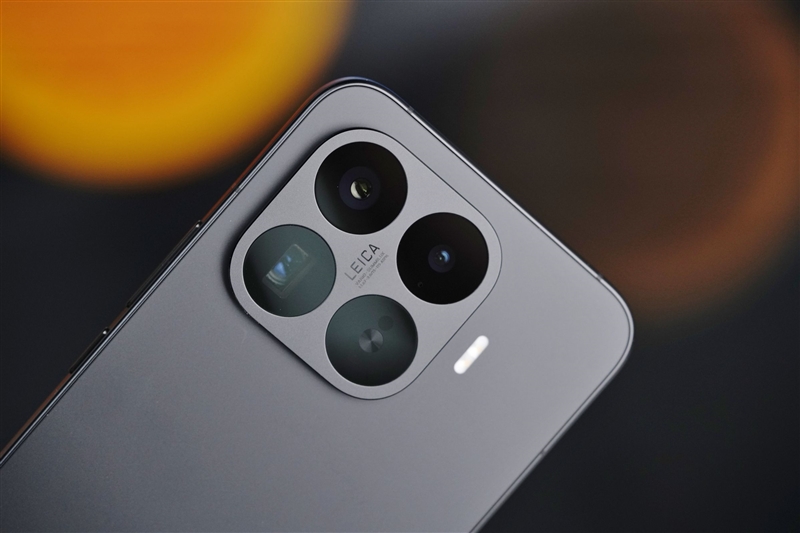 华为新一代三折叠Mate XT 2非凡大师9月13日开售 京东已开启预售