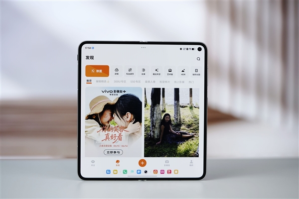 iOS 27提前泄露带摄像头AirPods：苹果无线耳机解锁全新玩法